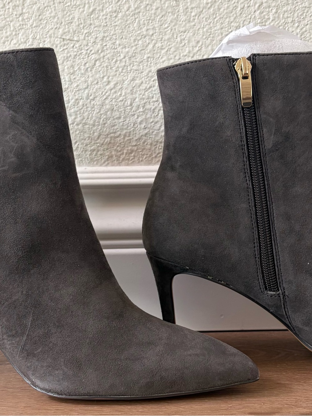 Ann Taylor Charcoal Suede Pointed Toe Ankle Booties with Side Zip - Never Worn